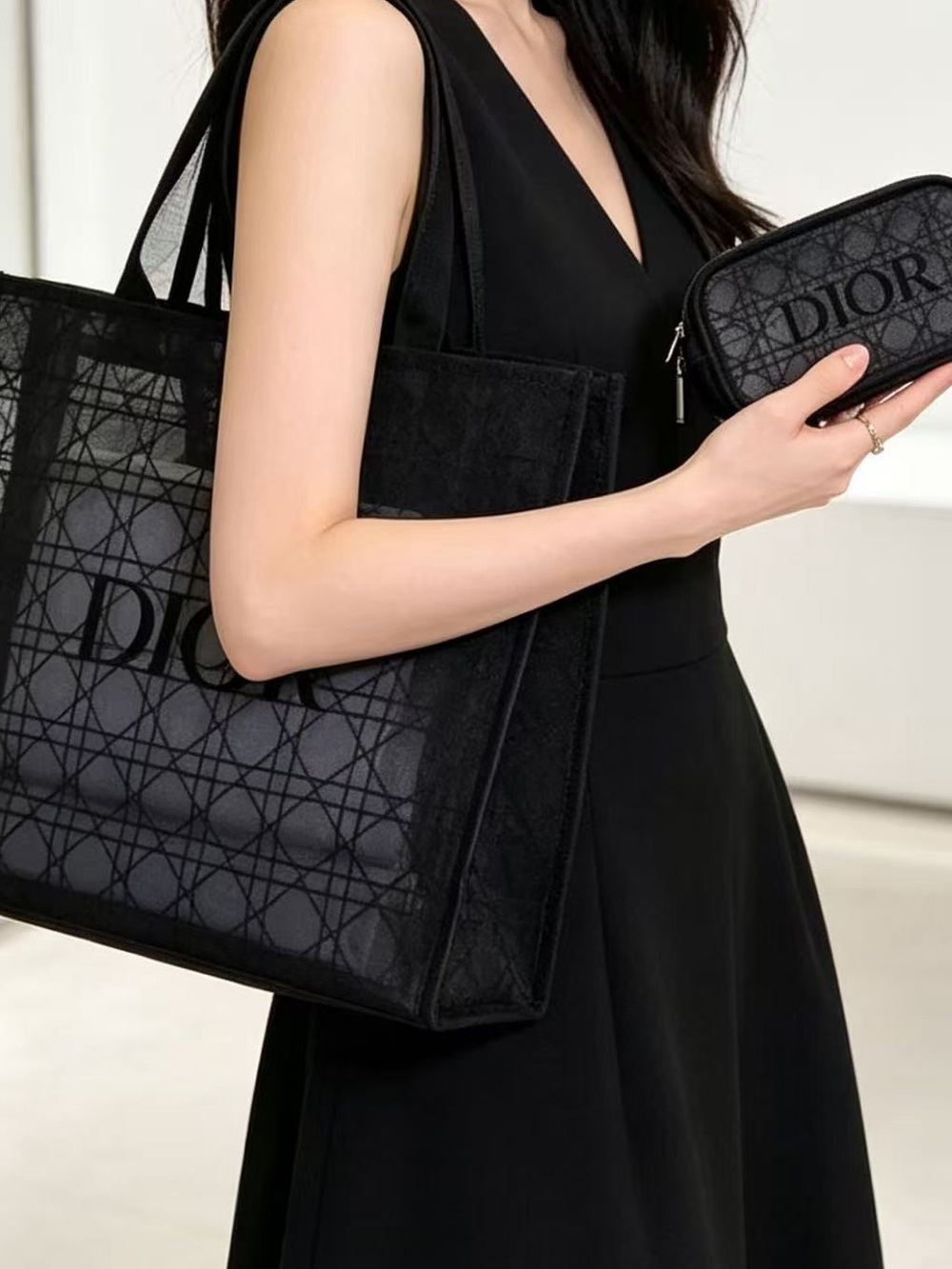 Dior beauty gift mesh tote and cosmetic bag